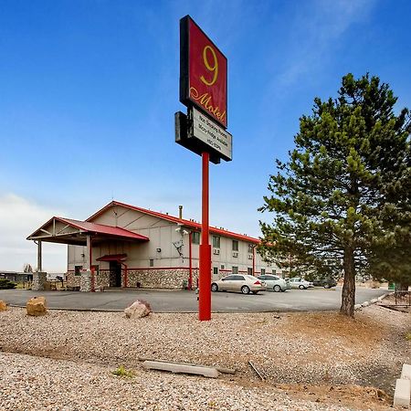 Motel 9 Fort Collins Exterior photo